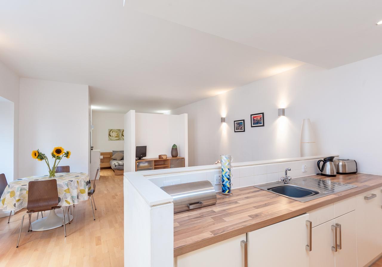 The Edmonstone'S Close Residence Edinburgh Ngoại thất bức ảnh
